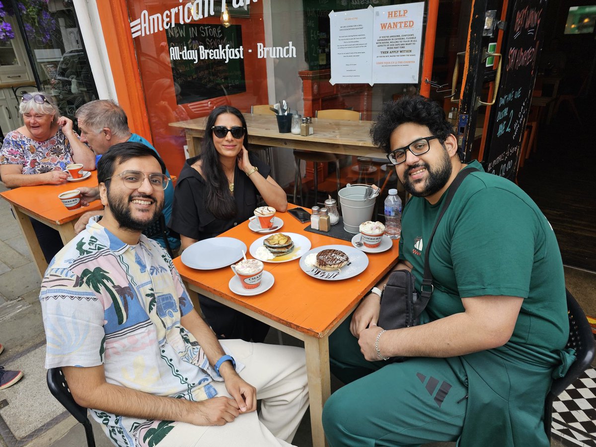 DrKhan_do's tweet image. Took @NawazFaisal_ai & Ali, student psychiatrists from Dubai, & partners-in-paper crimes 📄 - on a sacred pilgrimage to meet the legendary #RupertBear in Canterbury 🐻✨
Academic bonding at its finest 🎊🧠🙏🏼
@_GRRSP
Great connections between Dubai, @UniKent & SLaM (@MaudsleyNHS)!