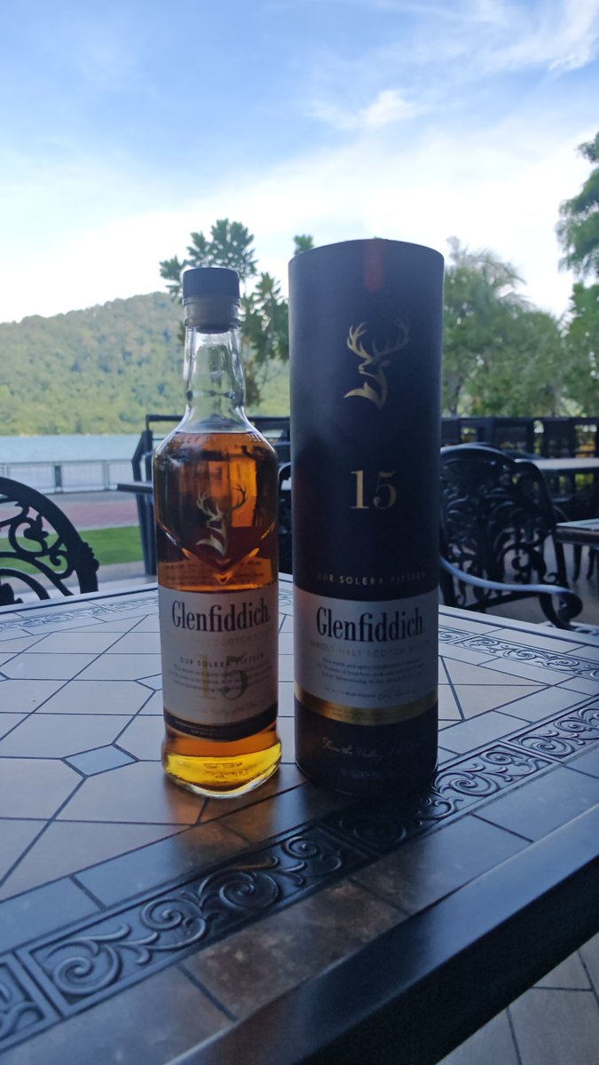 有喜欢喝whiskey 的女生吗？我一个人喝不完。