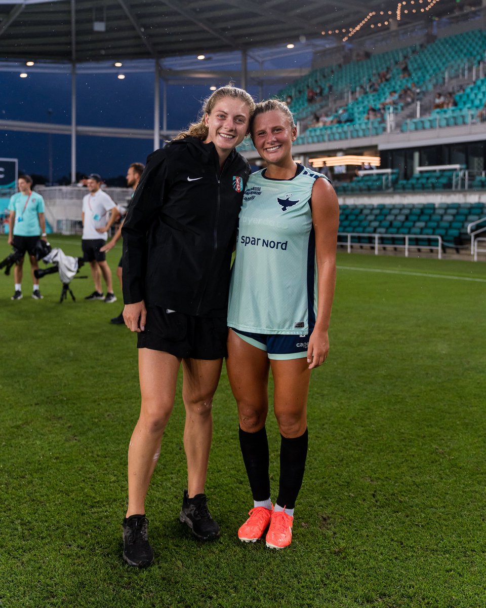 Hokie reunion in KC 🤝

#Hokies