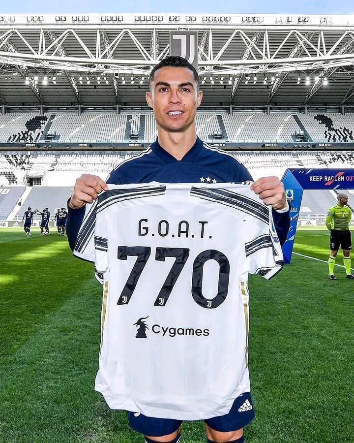 Crazy to think that Cristiano Ronaldo went from 770 goals to 938 goals in the span of 3 years. 🤯