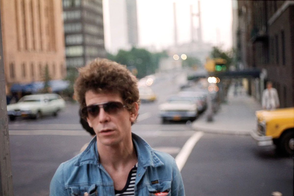 #NowPlaying on <a href="/SunnyGRadio/">Sunny G Radio</a> 

'Satellite of Love' by <a href="/LouReed/">Lou Reed</a> #Transformer

#CreativeDistortion #SunnyGRadio #CommunityRadio #Glasgow #IndieRadio #SaturdayNight