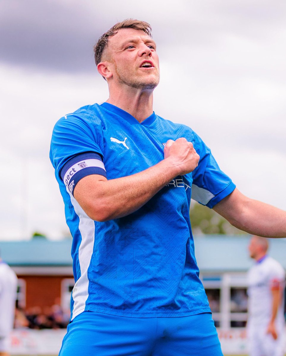 radcliffeboro's tweet image. Passion. Precision. Prolific.

Describe this man’s performance in one word, we’ll start: 𝗨𝗻𝗯𝗲𝗹𝗶𝗲𝘃𝗮𝗯𝗹𝗲 🤯

#WeAreRadcliffe #UTB