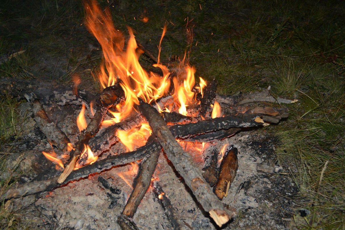 Бороо сайн орж ган тайлагдаагүй байхад шүүдэр буугаад намар боллоо доо. Тариаланчид минь гундуу л байна даа.
