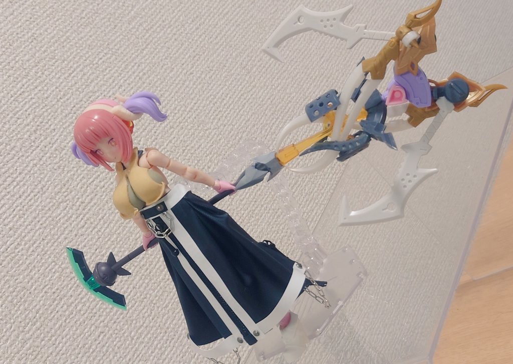 solnalco's tweet image. もっと裾にチェーン付けるとかした