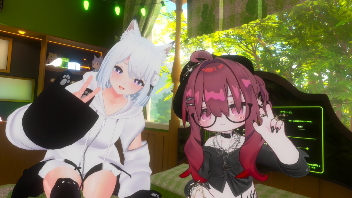 odango_vrc's tweet image. 今日のツーショットその2
最近フレンドになってくれた方へご挨拶できたので記念にパシャり
その方のフレンドさんも合流して楽しくお喋りしました