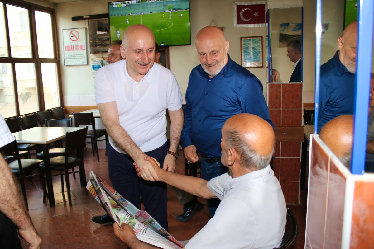 61hemensimdi's tweet image. Çarşıbaşılı esnaf ve hemşehrilerimizi ziyaret eden TBMM Bayındırlık, İmar, Ulaştırma ve Turizm Komisyonu Başkanımız, Trabzon Milletvekilimiz Sn. Adil Karaismailoğlu’nun öncülüğünde, Çarşıbaşı Büyükdere Mahallesi’nin doğalgaz ihtiyacını ilgili kurumlarımıza ileterek 80 hanemizi…