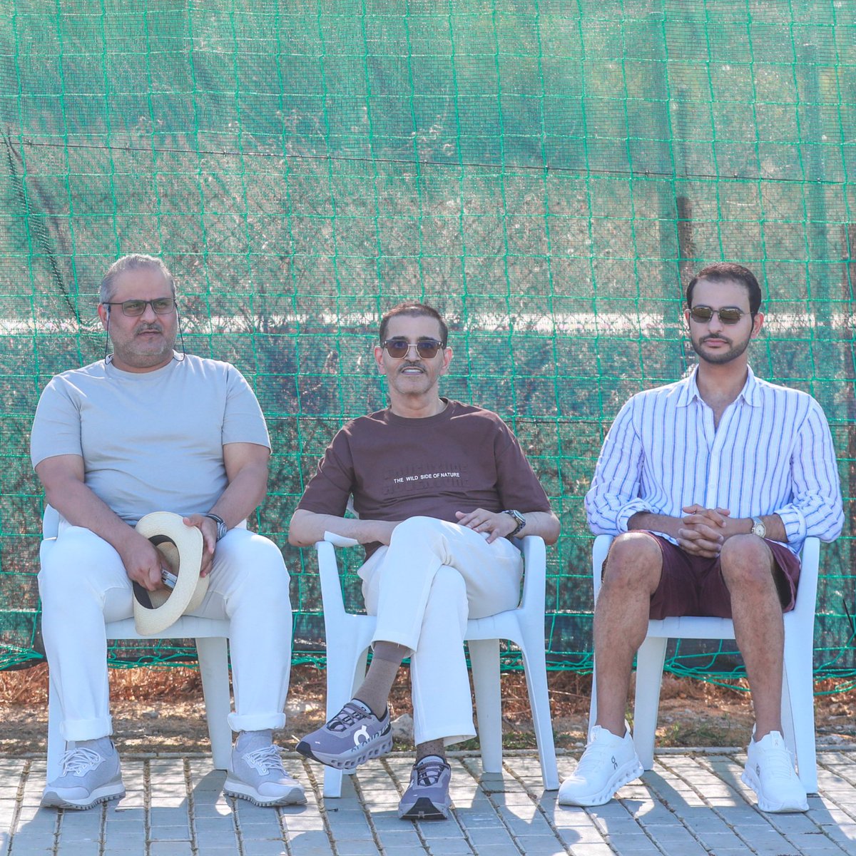 من ملعب المباراة 🇪🇸

الشيخ خليفة بن حسن، والشيخ سعود بن عبدالرحمن، يتواجدون في المباراة الودية 🩵