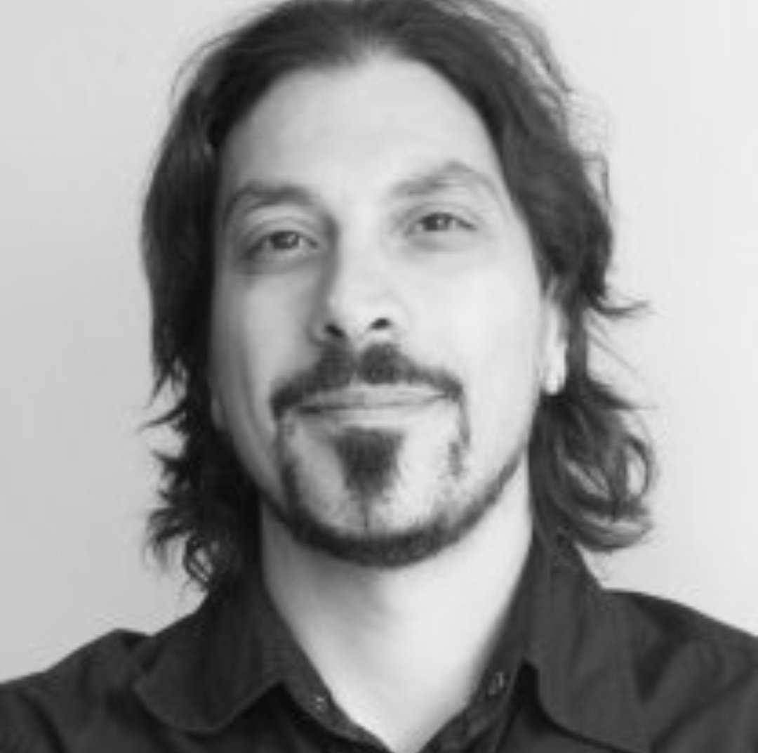 GiorgosPap_96's tweet image. Φαμπρίτσιο ο μπαμπάς σου.