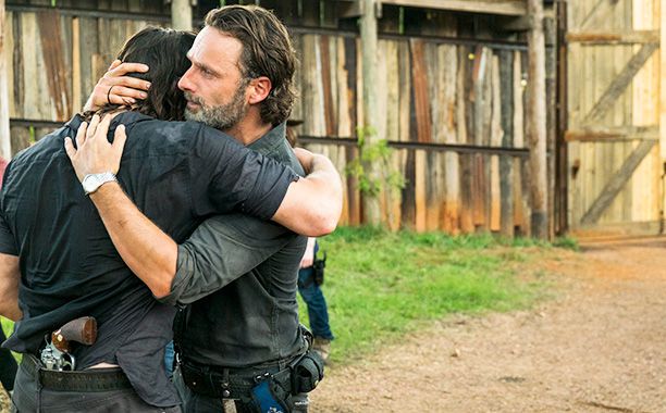 TWDUniverseNews's tweet image. Bring them back together
