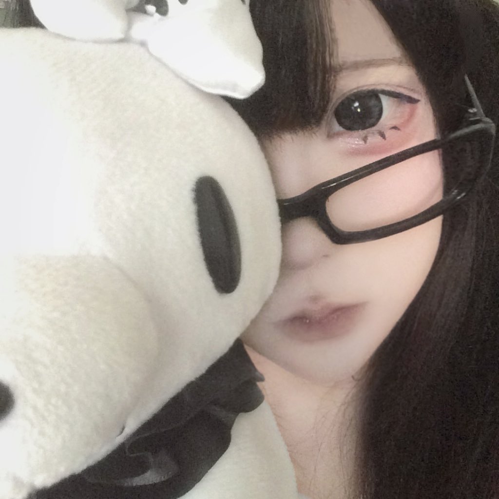 TuTri77's tweet image. 妮儿萌不萌