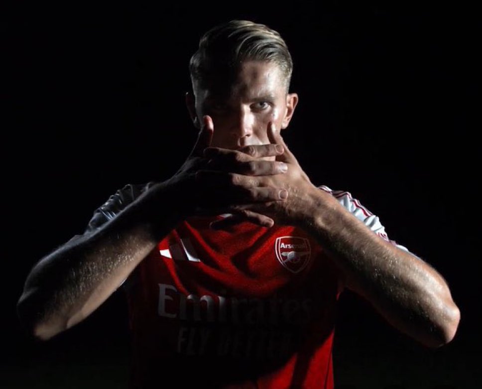 livzledgee's tweet image. HIDE YOUR CB’S …. ITS GONNA GET LONG 🫱🏽😝🫲🏽