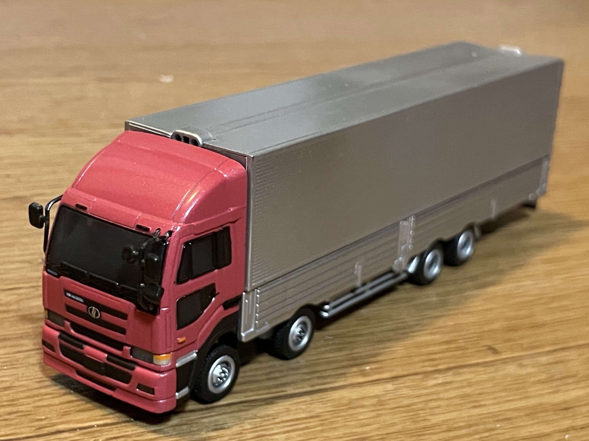 京商 トラック ラジコン ビッグサム Bigthumb 1/80 ホワイト Amazon.co.jp: 低床四軸 ビックサム ホワイト RC 京商 49MHz