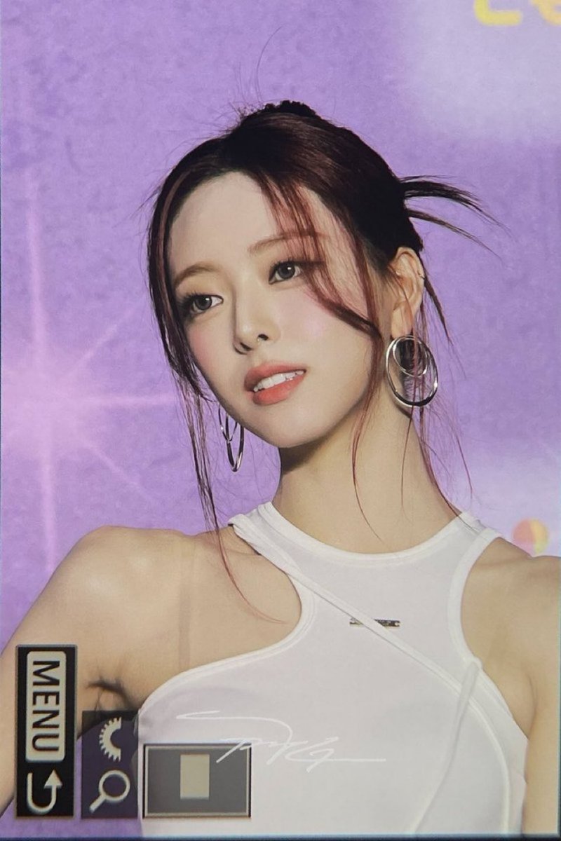 yunaaatzy's tweet image. oh yuna the god u are