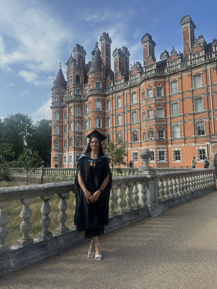 psykxnight's tweet image. Alexa play The One (Just Got My Degree) by YT