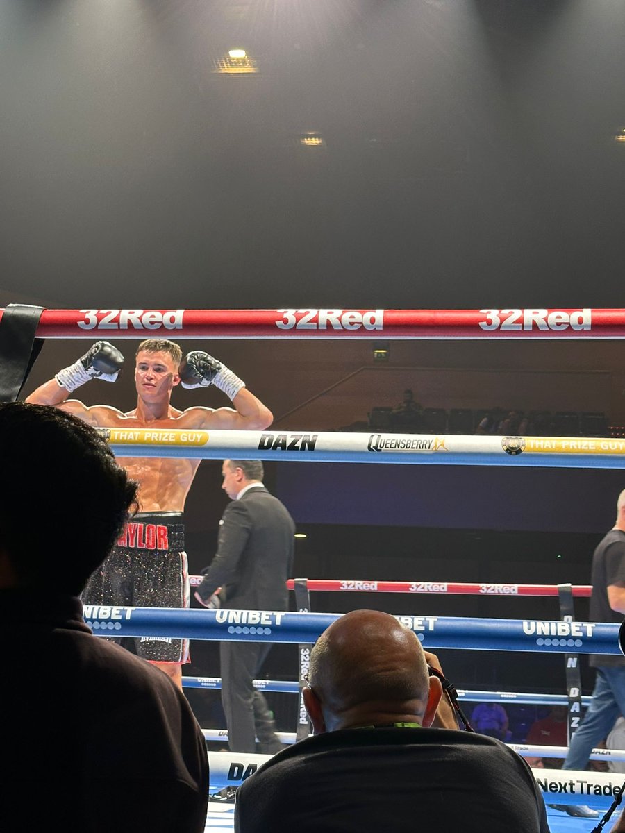Liam_Tully9's tweet image. Prelim action is rounded off by Taylor Bevan moving to 5-0 via a 3rd stoppage of Zdenko Bule. Undoubtedly tougher tests to come, but a hugely impressive performance from the well backed Southampton Matchroom prospect @TCounterpunch
#GarnerBellotti
#PierPressure