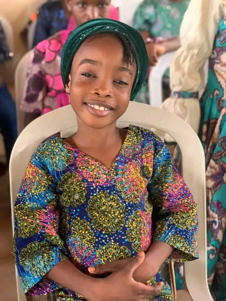adewolaadekunl1's tweet image. Ayomide came to Agbala Orphanage as a baby with no family or future. Today, she’s in school, loves to read & dreams of becoming a teacher. 💫
Agbala gave her hope & a home.
Help us reach more children like Ayomide. 🙏🏽💙
🔗 …balaiseiyanuevangelicalministries.org/donations/give…
#GiveHope