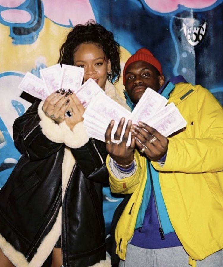 fentyxawge's tweet image. FAMILY 🤞🏽