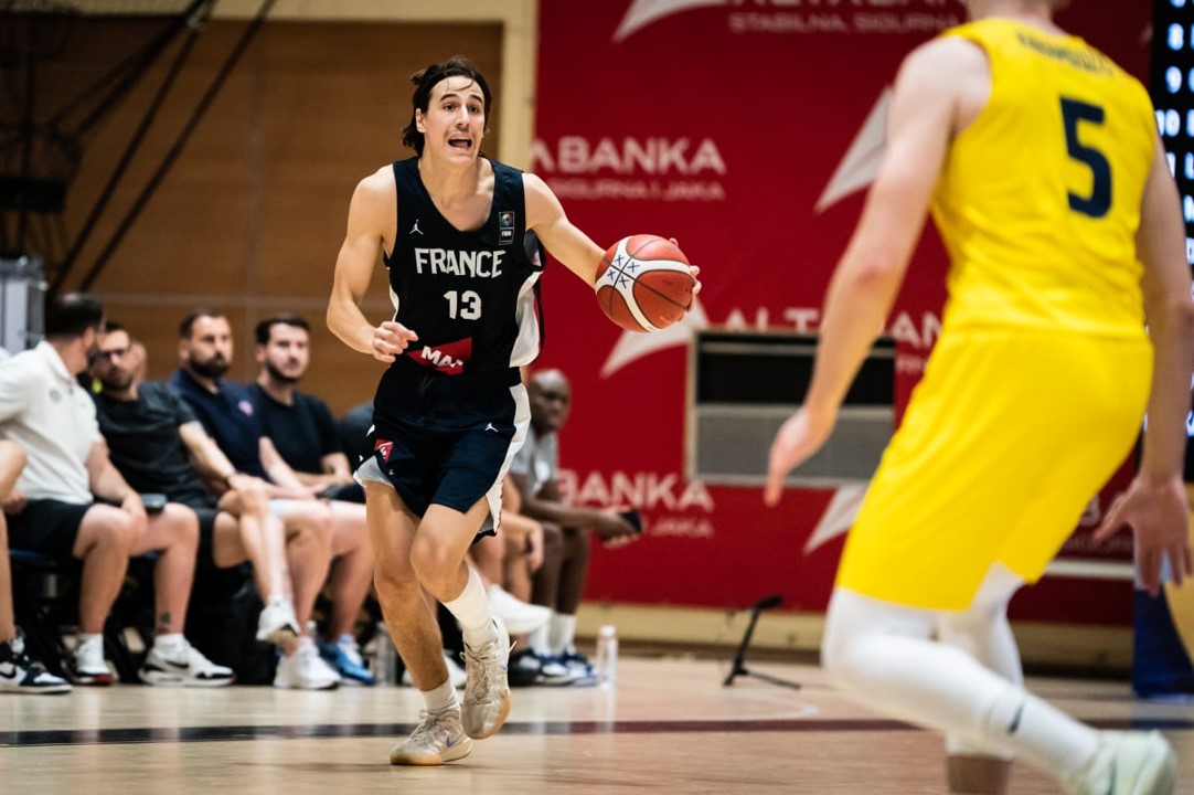 MSB_Officiel's tweet image. Décollage réussi pour Bastien Grasshoff et les Bleuets ! 🚀🇫🇷
Les U18 ont écrasé la Suède en ouverture de l'Euro (94-43) et Bastien a apporté son écot avec 5 points, 4 rebonds, 3 passes et 11 d'éval en 19 minutes.
➡️ Prochain RDV demain face à la Turquie 🇹🇷
#U18EuroBasket
