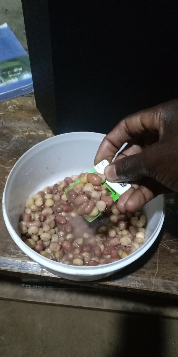 umushii's tweet image. Hello,
Mwanteranyirije nkagura ikihiko ๐ฉ