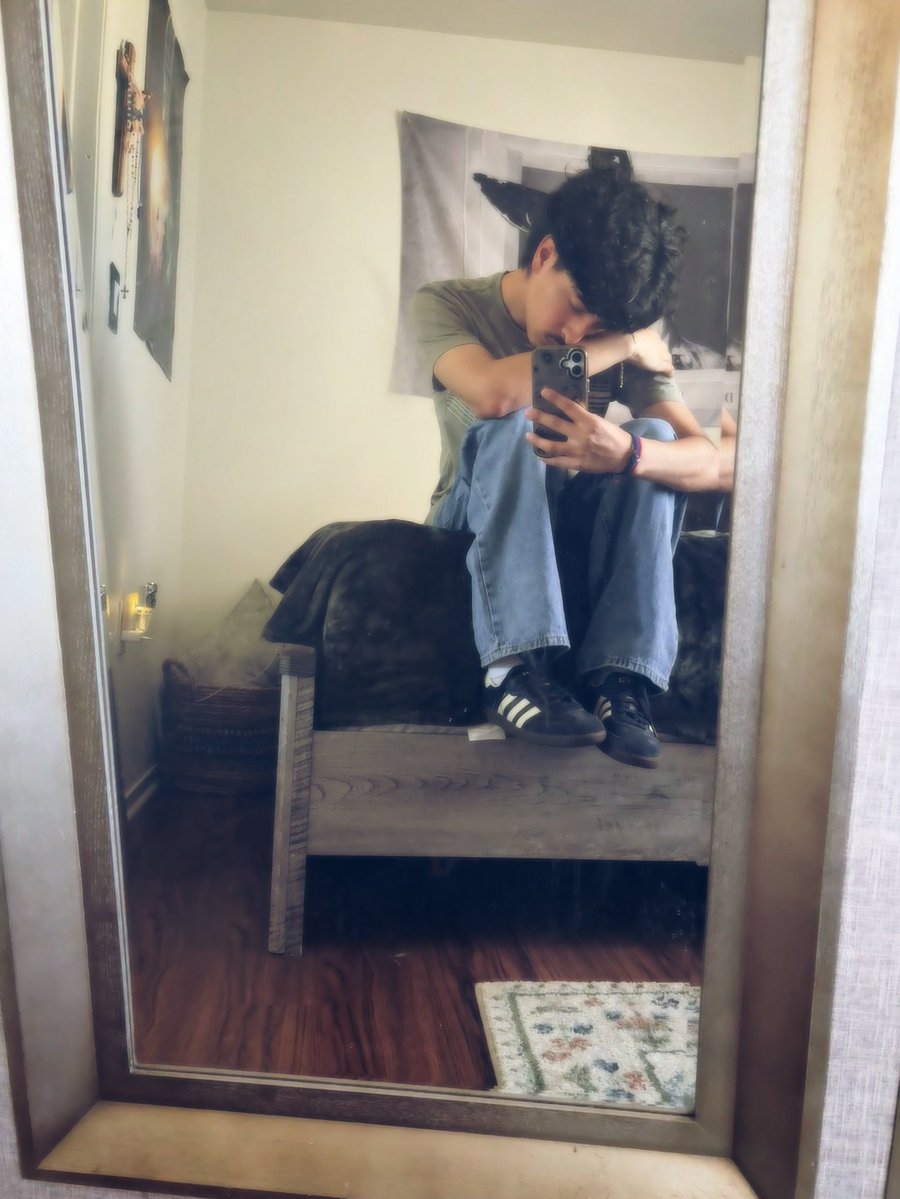 everyytimeee's tweet image. I have so much to give