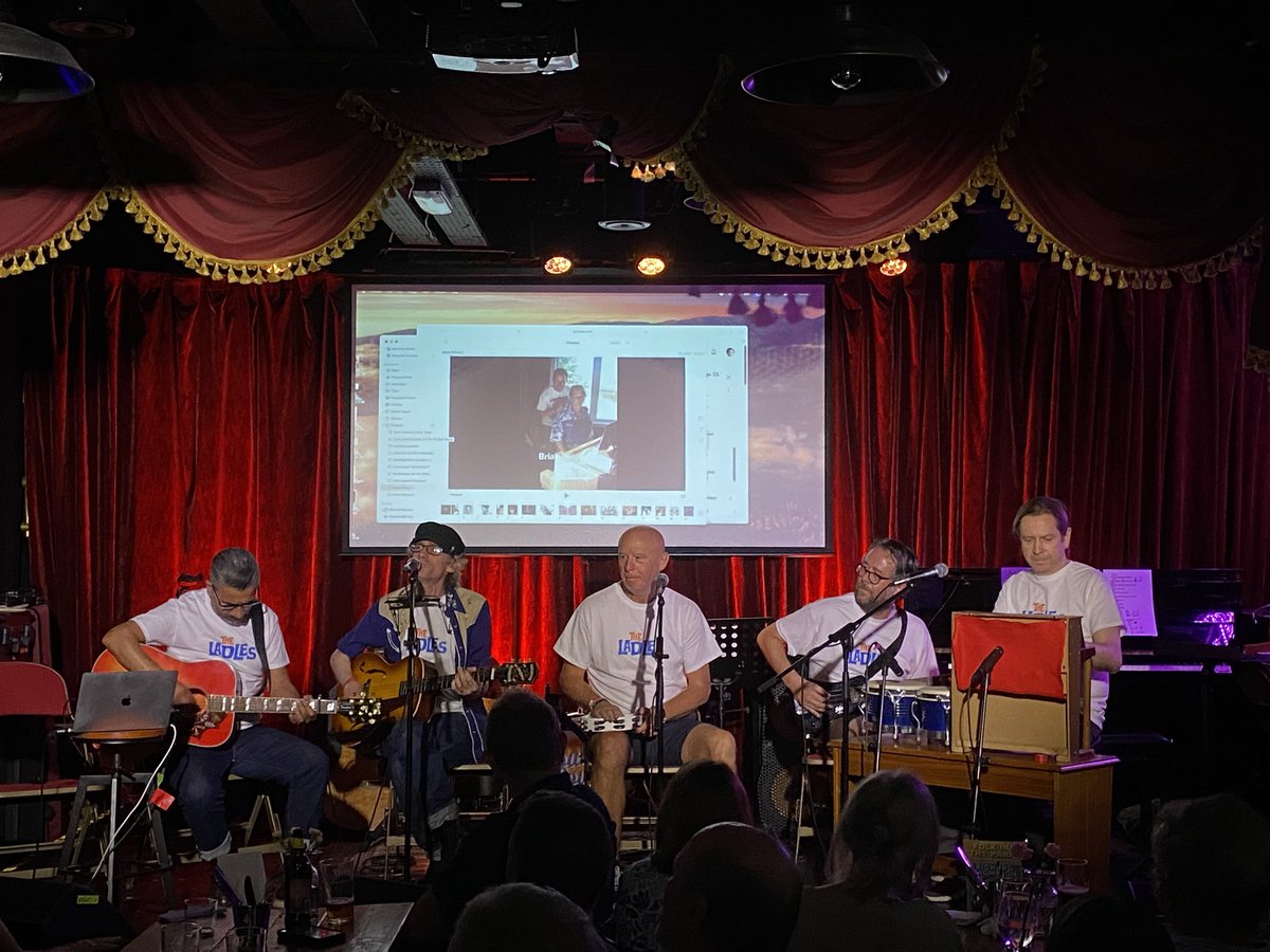 TimSmith2021's tweet image. Love & Mercy to you & your friends tonight…a sublime tribute to Brian Wilson at The Sound Lounge yesterday evening…thanks to Paul Sexton & all the good folk who support this wonderful venue.