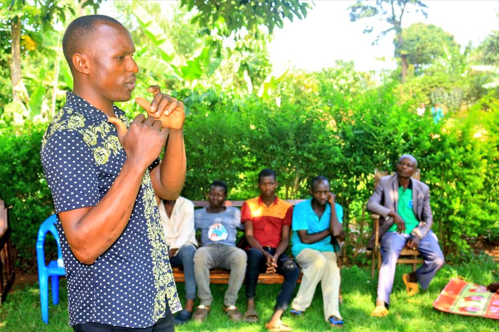 STFUganda's tweet image. This week, @STFUganda and @MenEngageUganda partners, Vision for Children and Youth Foundation held follow-up community dialogues in Iganga & Bugiri, engaging adolescents and parents on children’s rights, positive parenting, and SRHR. The sessions also promoted gender equality…