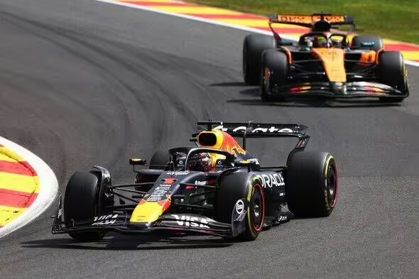 ExpressUSSport's tweet image. Max Verstappen wins F1 Belgian GP sprint race as Lewis Hamilton struggles
the-express.com/sport/motorspo…