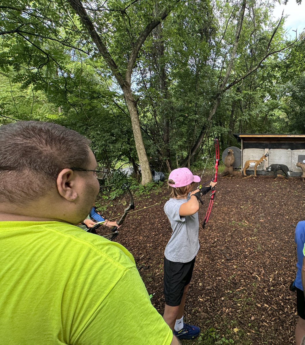 SenRobinsonPA's tweet image. A great educational experience for over 100 teens at #Clairton Sportsmen’s Club’s annual Youth Day in JeffersonHills. Thank you to all the families, Pittsburgh Police Bomb Squad, Port Authority Police, Jefferson Hills Fire-Rescue, AHN LifeFlight and all volunteers.