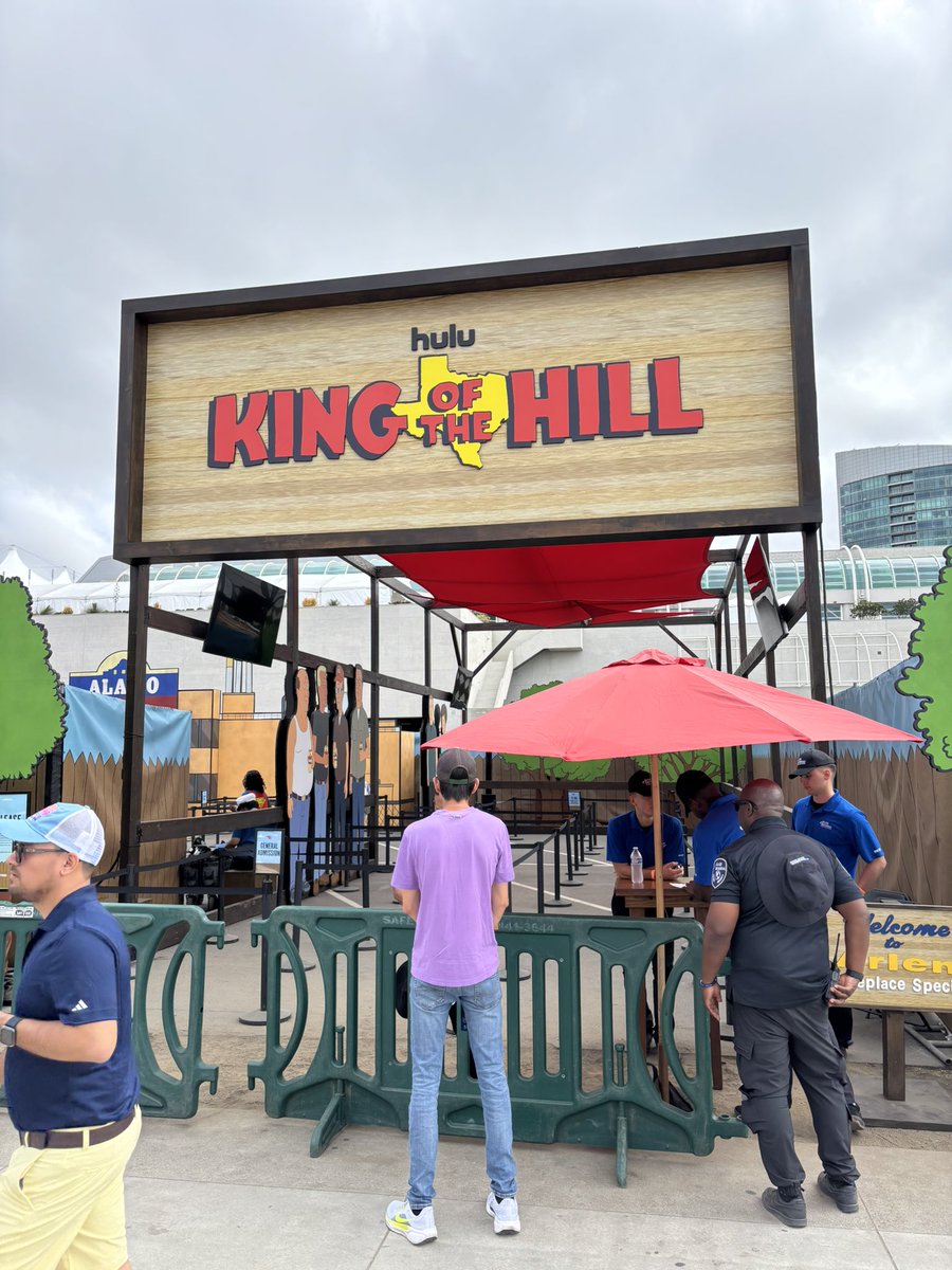sdcc_maniajp's tweet image. #サンディエゴコミコン
#sdcc2025
3日目は、15年振りに復活するアニメ『キング・オブ・ザ・ヒル』(King of the Hill)の場外ポップアップから。…