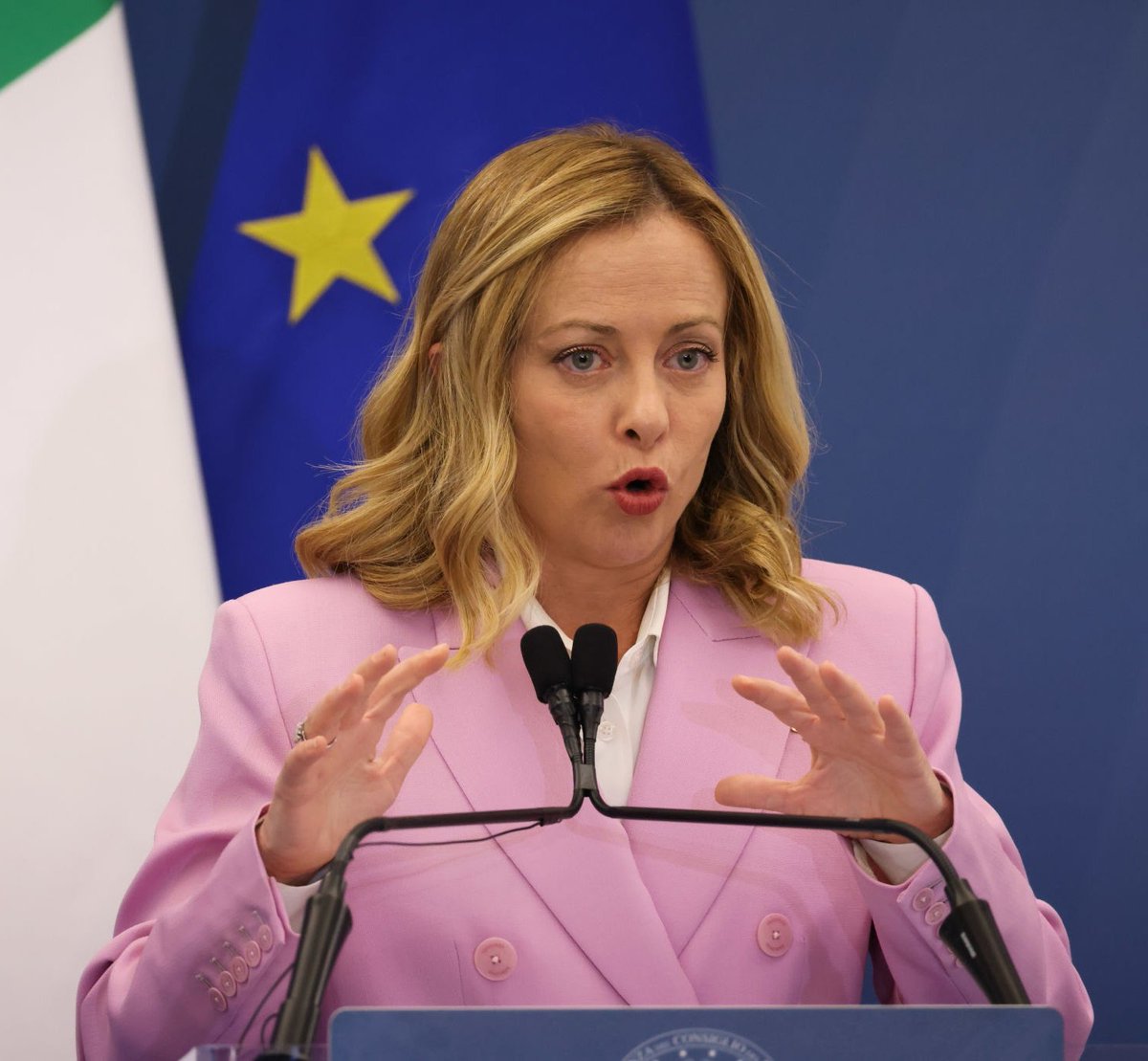 Italia: "Reconoceremos el Estado palestino, si este reconoce a Israel".