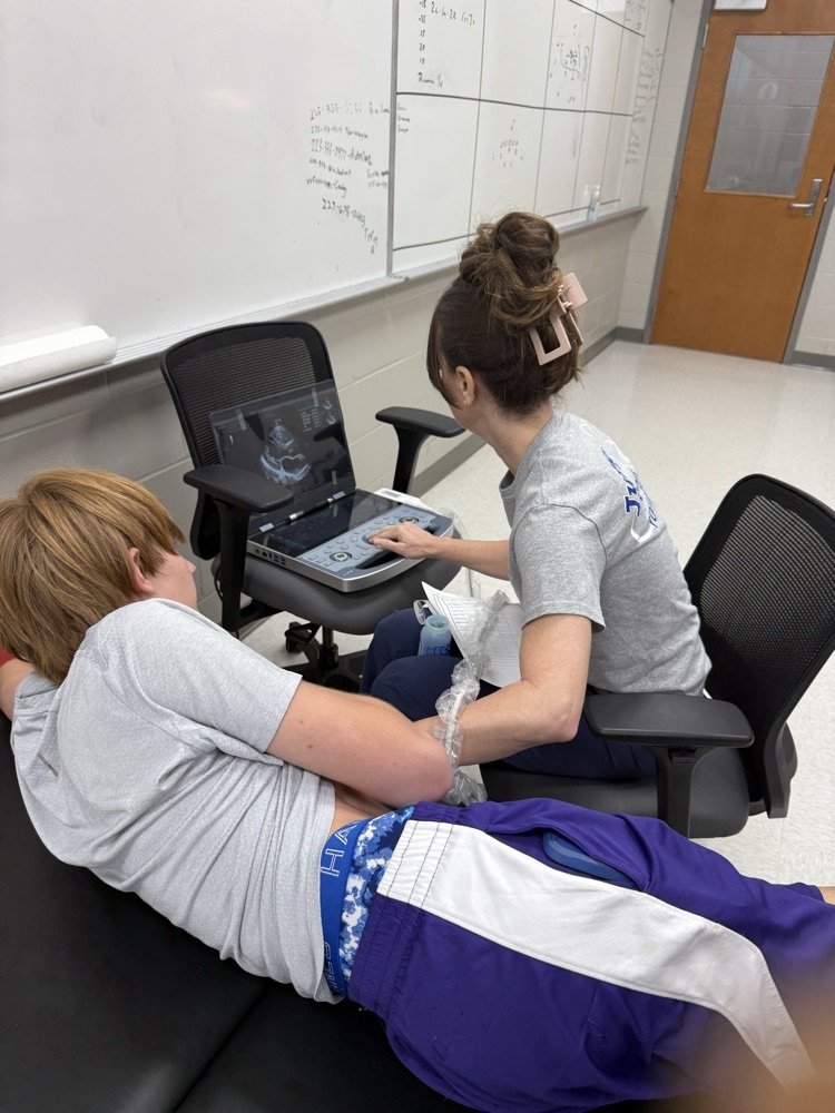 wbrpanthers's tweet image. Another long-term partnership for BHS Athletics. Much appreciation for Jump Start Your Heart, Dr. Kelley & staff, for providing free cardiovascular screenings to our student athletes. There moto:
βLetβs Continue to Save Lives Together β Did you notice 2 BHS alum on staff