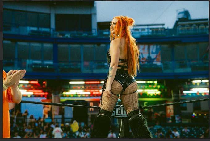 Employee Of The Month. tweet media