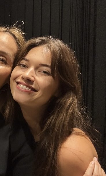 Oy benim güzelim 🫠bebek yüzlüm 🤍

#AfraSaraçoğlu