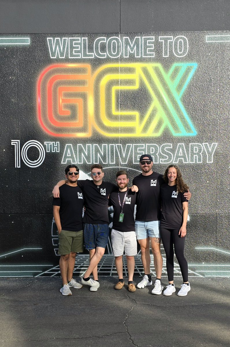 luckymec08's tweet image. *stops @falloutplays for a photo* "Wow, you guys are jacked." What a nice guy!
The rest of my crew for reference.