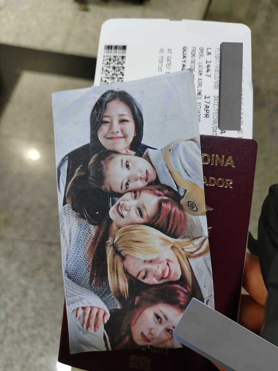 isalvstwc's tweet image. I'm from Ecuador but I traveled to Chile for the itzy concert, it was my 15th birthday present