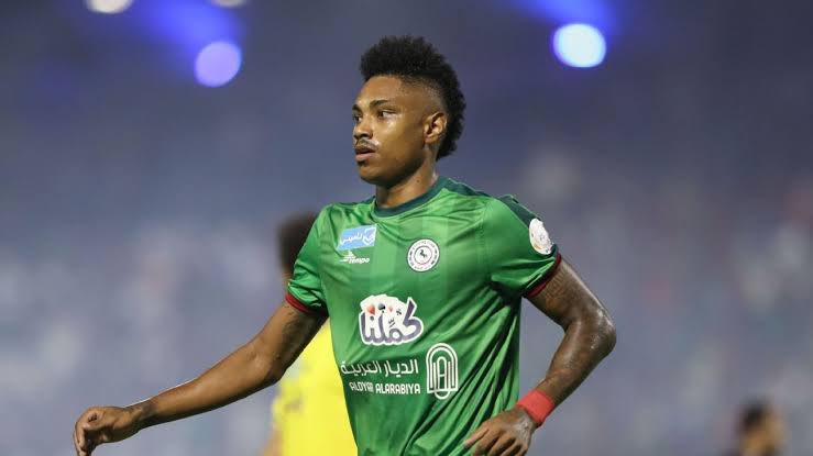 cauatinocoTLe's tweet image. ⚠️ Com propostas do Fluminense, de um clube saudita e de outros clubes do exterior, Vitinho enxerga o retorno ao Brasil com bons olhos para voltar à brigar por títulos e prioriza um projeto vencedor.
Confirmamos que o jogador tem proposta salarial alta de um clube do mundo…