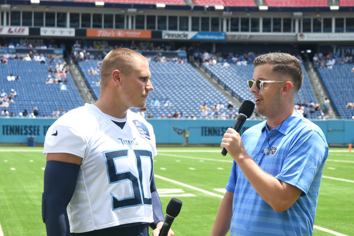 TitansRadio's tweet image. Sidelines @TitansAmie 🤝 @will_boling 🎤