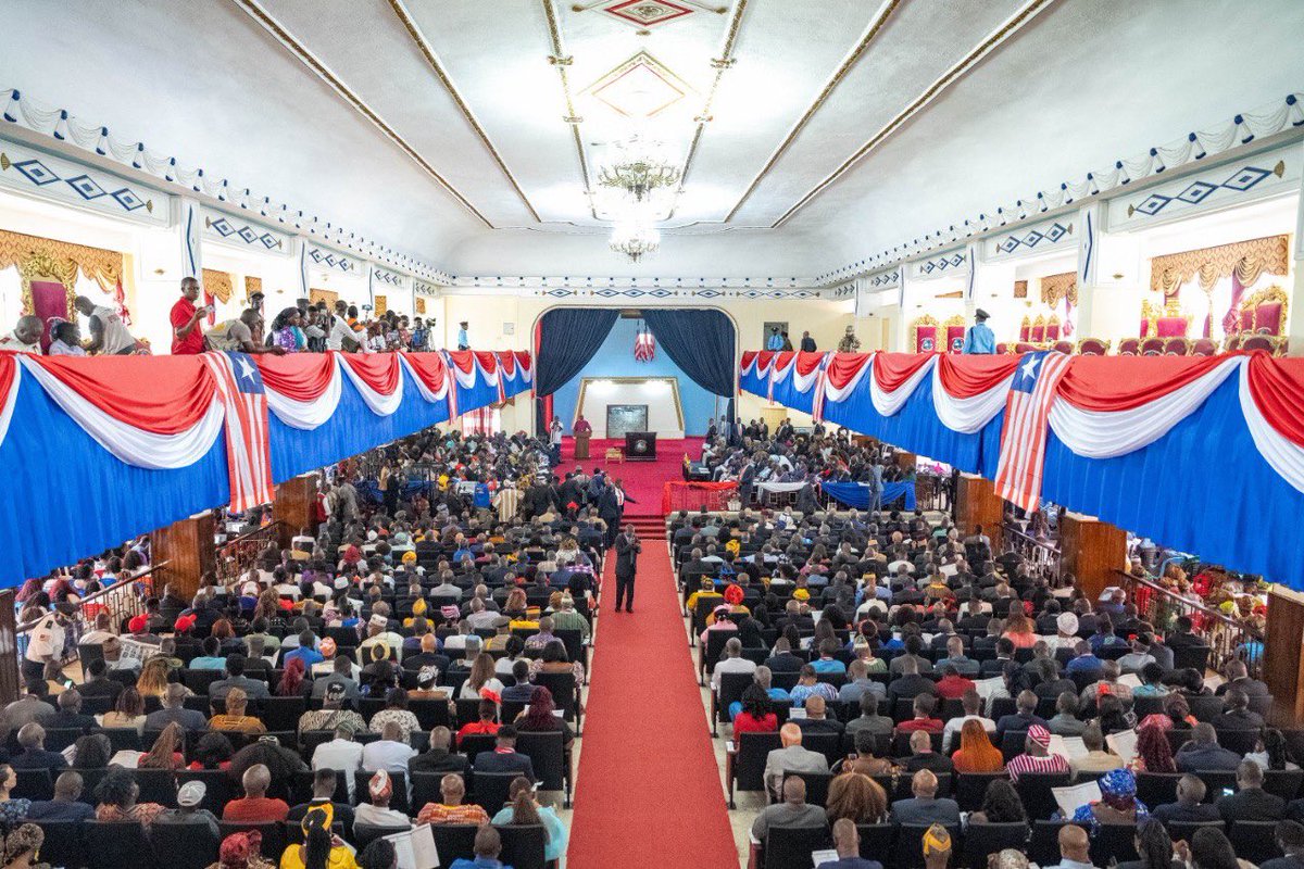 PR_Senegal's tweet image. SEM @PR_Diomaye a pris part ce jour aux célébrations du 178e anniversaire de l’indépendance de la République du Liberia, à l’invitation de SEM Joseph Boakai. Un moment fort de fraternité, de coopération régionale et d’engagement commun pour la paix et le développement.