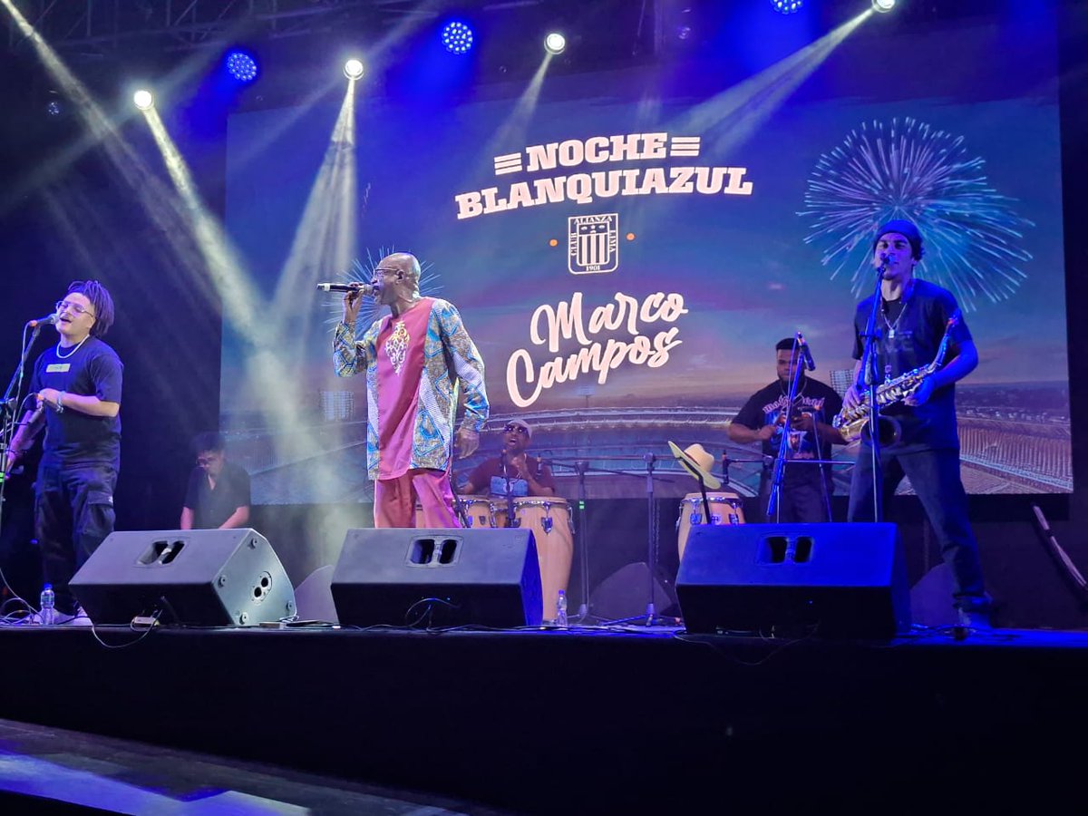 JorgeZunigaADP's tweet image. El ADN blanquiazul está en el fútbol, la música y el arte. Somos cultura viva del 🇵🇪.
Anoche vivimos una fiesta de puro aliancismo en la Feria del Libro en la presentación de “Entre Gambetas y Pasiones” de Zelmira Aguilar.
Puro 💙 en la #FILLima2025