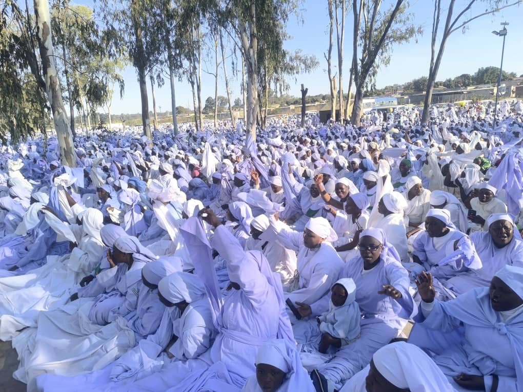 ZBCNewsonline's tweet image. THE Presidential Empowerment Fund has been extended to the church, with a US$200 000 revolving fund having been availed this Saturday.
zbcnews.co.zw/vapostori4ed-b…