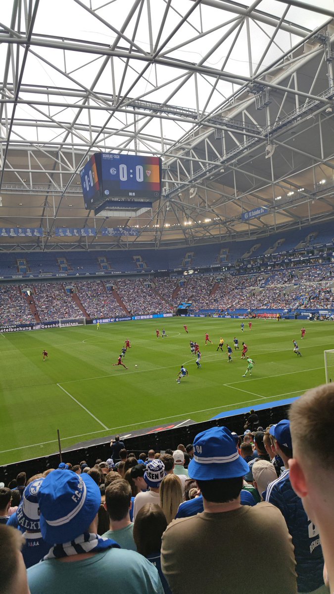 SamboGame's tweet image. 1. Mal seit meiner Erkrankung 2020 in der Kurve! 💙 #s04