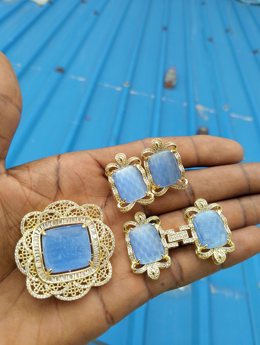 kraidkid39717's tweet image. Skye blue stone beads with matching brooche set 
#stonebeads #brooche #excelbeads