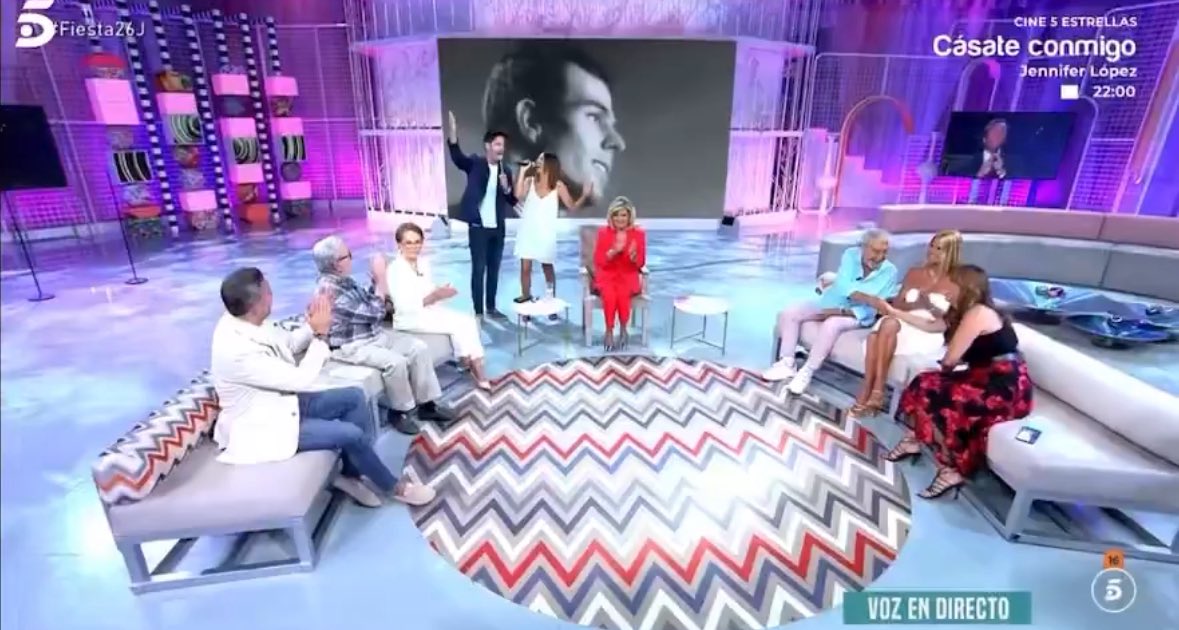 Fiesta ha recuperado parte del decorado de #QTTF para la sección de Terelu 'Aires de fiesta' #Fiesta26J