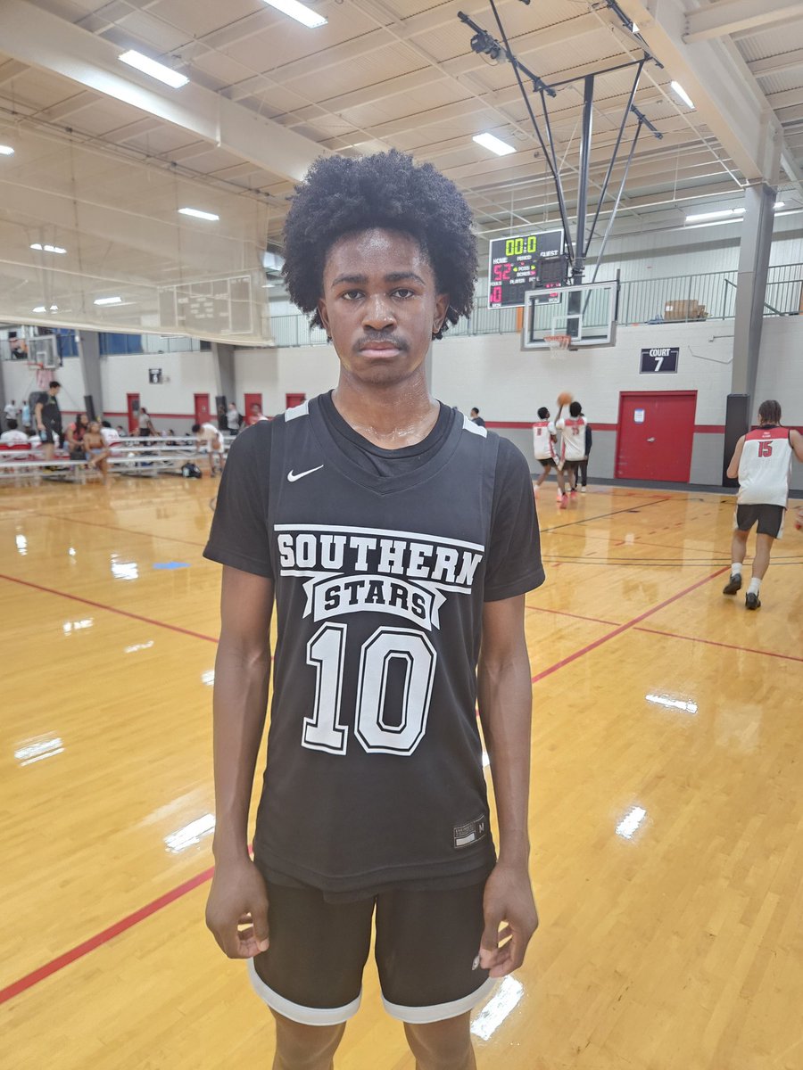 AA_SportsMedia's tweet image. 2026 | Cornelius Redo | Chamblee High School |
He was the top scorer for Southern Stars with 19 points, showcasing his early shooting prowess from beyond the arc.