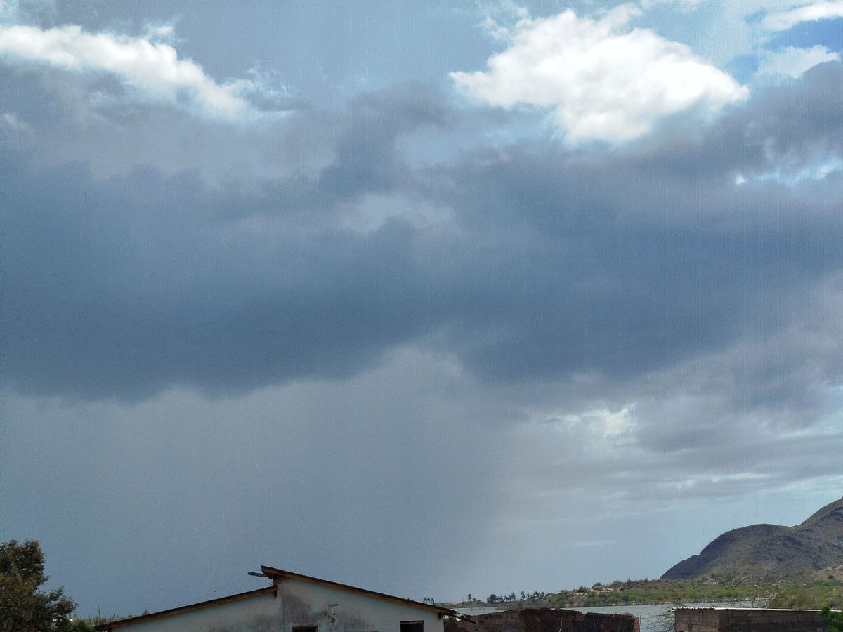 ClimaMgta's tweet image. Así se ve desde Altagracia la nube que está sobre el Municipio Díaz. #26jul 2:30 pm

Vía
Carlos Fernández