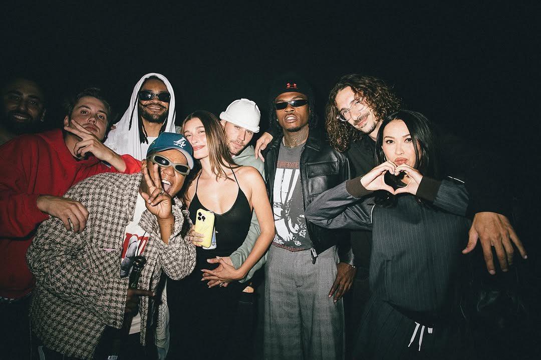 DistinctPost's tweet image. Spotify held a private listening party for Justin Bieber’s upcoming album ‘SWAG’ 🎧✨
Hailey Bieber, John Mayer, The Kid LAROI, Madison Beer, and more were spotted celebrating the new era.