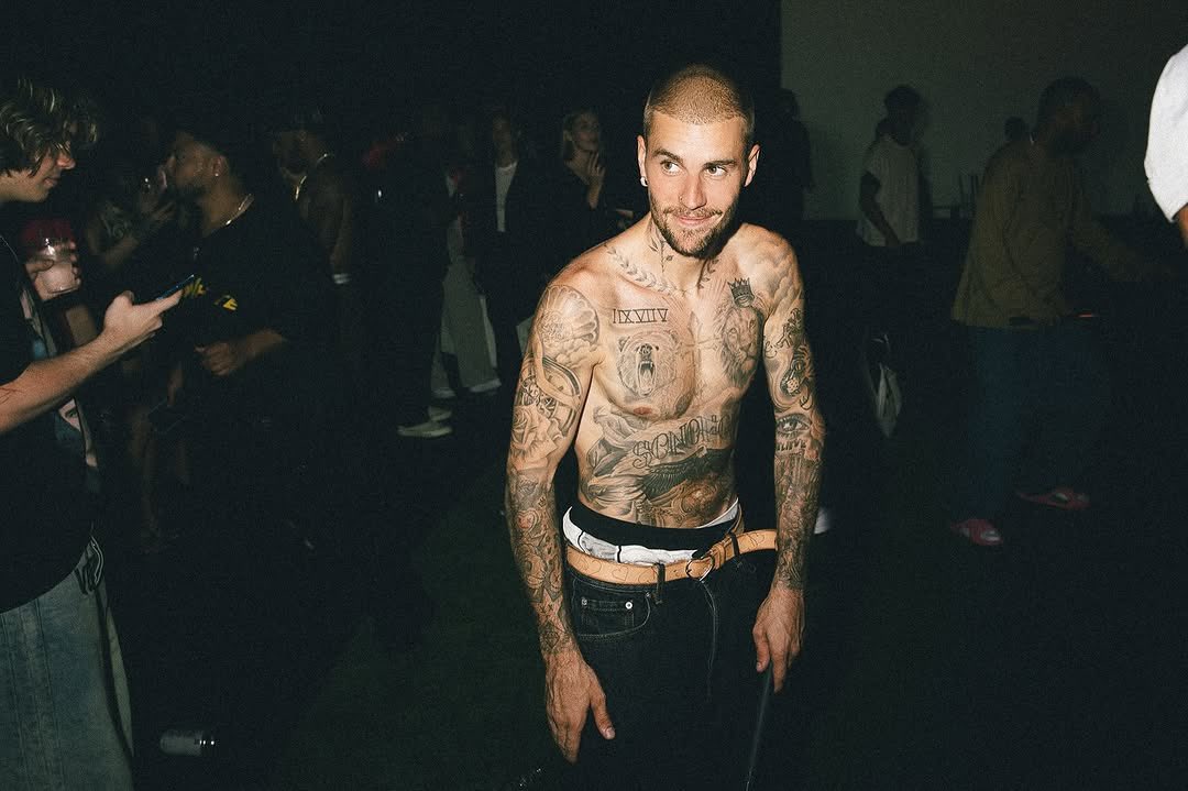 DistinctPost's tweet image. Spotify held a private listening party for Justin Bieber’s upcoming album ‘SWAG’ 🎧✨
Hailey Bieber, John Mayer, The Kid LAROI, Madison Beer, and more were spotted celebrating the new era.