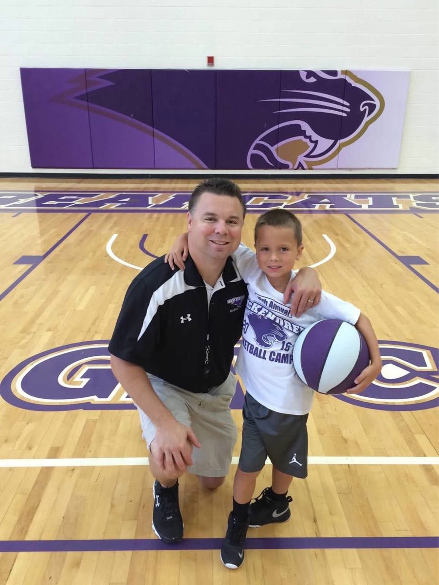 CoachEricEch's tweet image. Seem a lot of kids come to our camps as 1st graders and leave for high school through the years but this hits different! 2016➡️2025 #MyGuy