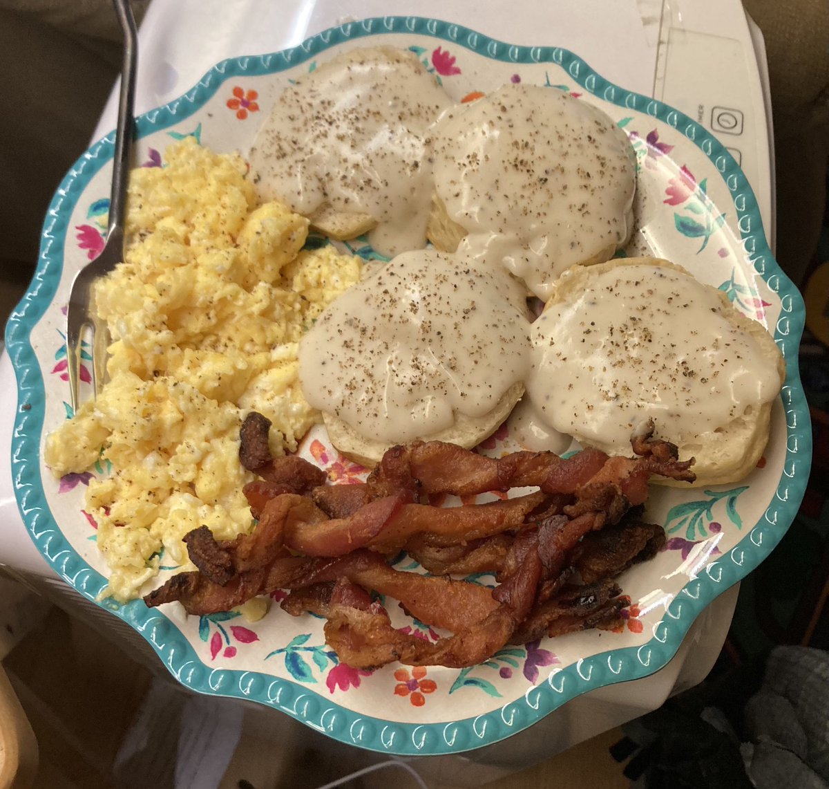 AnneOfTheBooks's tweet image. Breakfast for dinner (grits out of the frame).