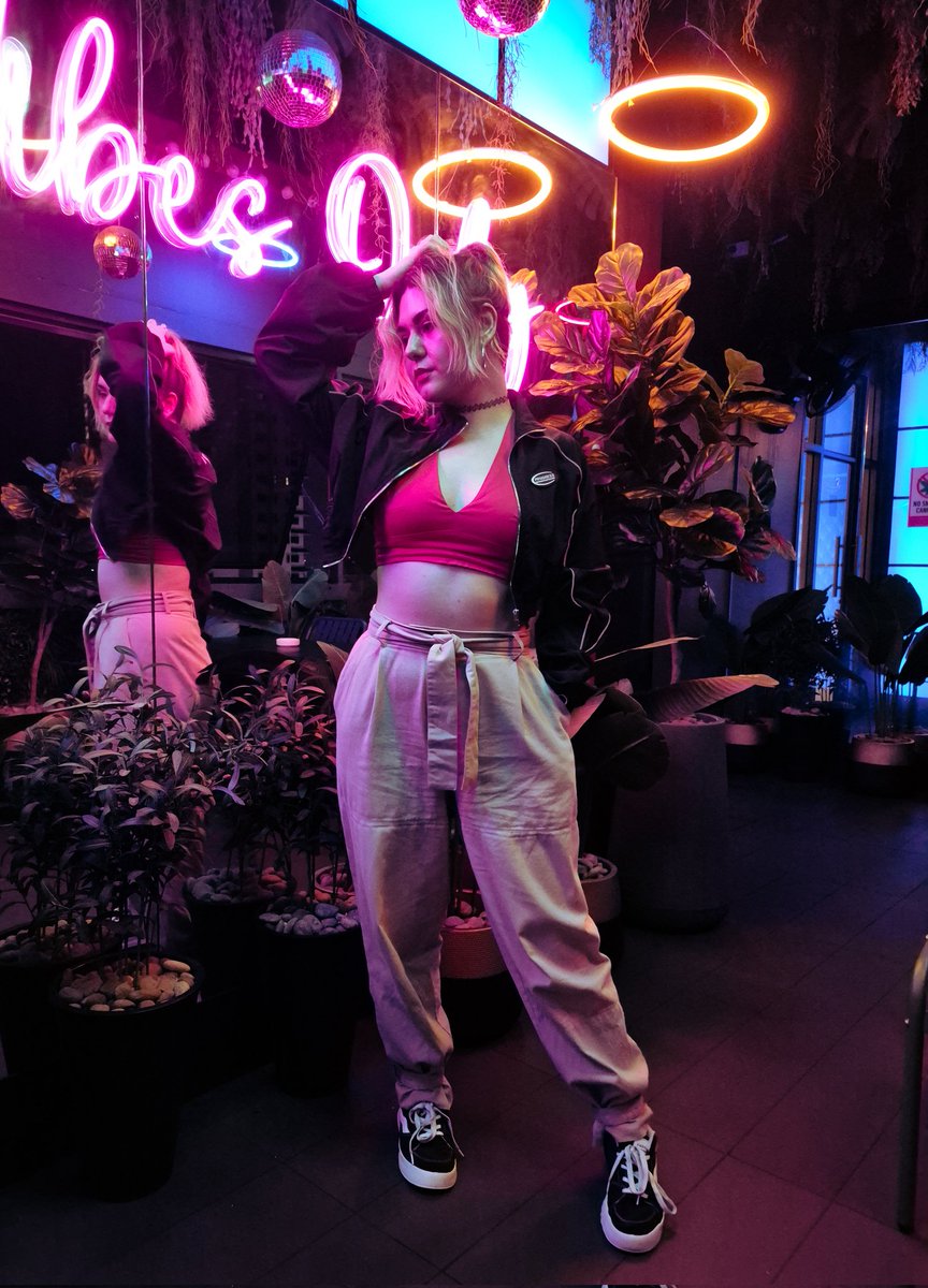 agressive_meow's tweet image. some of the outfits during the week💅